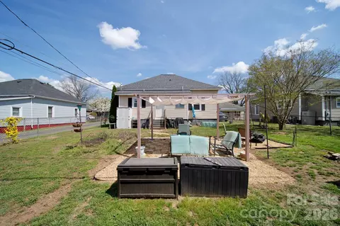 Exterior - 67 4th St, Cramerton, NC 28032 photo 9 of 12