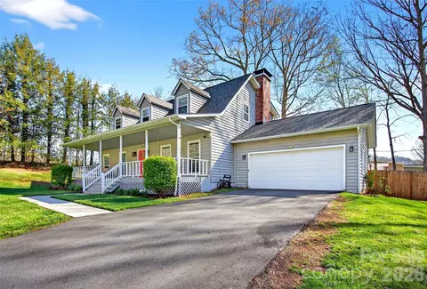 102 Charles Ridge Rd, Asheville, NC 28805