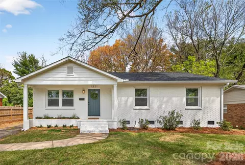 1521 Starbrook Dr, Charlotte, NC 28210