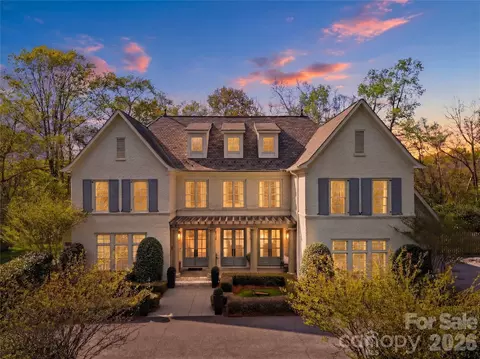 834 9th Nw Ave NW, Hickory, NC 28601