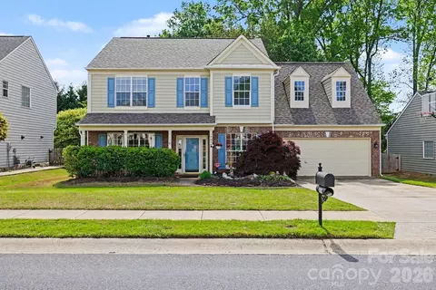 4018 Manor House Dr, Charlotte, NC 28270