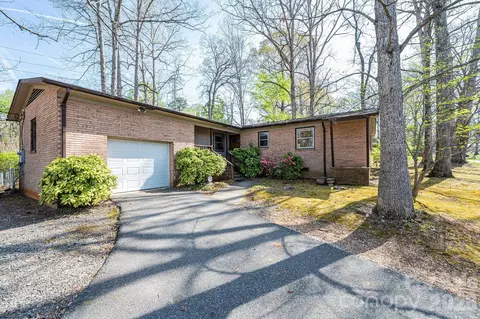 781 23rd Ne Ave NE, Hickory, NC 28601