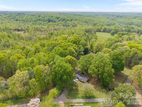 Vinewood Road, Davidson, NC 28036 photo 2