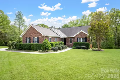 610 Mountain Pl, Albemarle, NC 28001