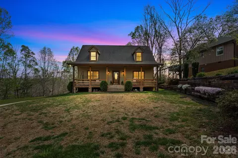 1750 Knollwood Cir, Morganton, NC 28655