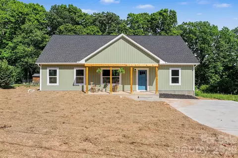 1452 Robinwood Rd, Gastonia, NC 28054