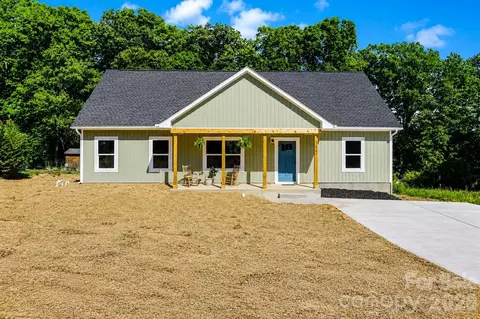 1452 Robinwood Rd, Gastonia, NC 28054