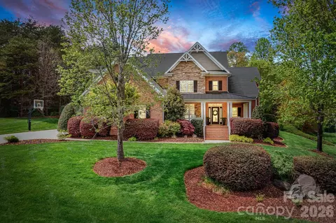 104 Elizabeth Brook Dr, Davidson, NC 28036