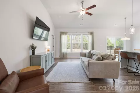 Entry Way - 8220 Mccormick St, Terrell, NC 28682 photo 4 of 6