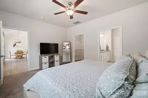 Bedroom - 8220 Mccormick St, Terrell, NC 28682 photo 2 of 6