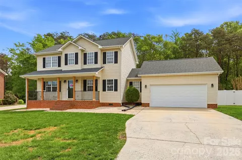 140 Silver Birch Ln, Mount Holly, NC 28120
