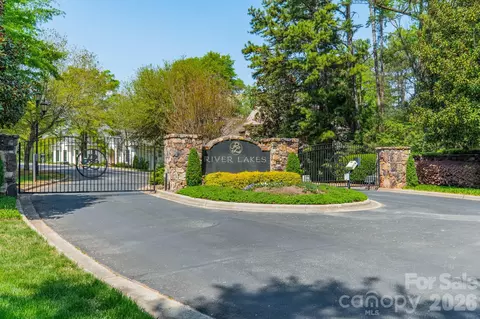 8113 Bay View 25 Ln #25, Belmont, NC 28012