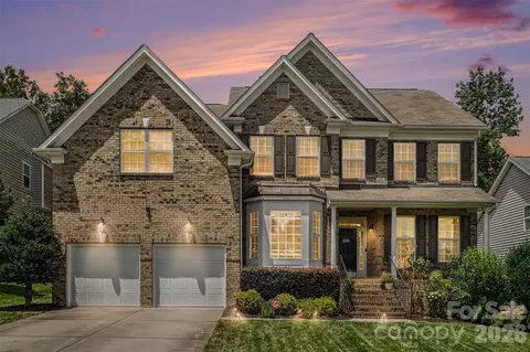 1619 Ballwood Ct, Charlotte, NC 28227