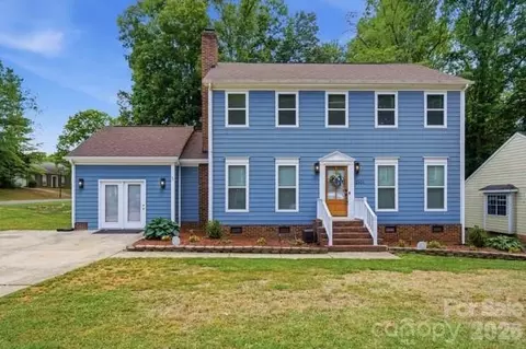 2501 Olde Whitehall Rd, Charlotte, NC 28273