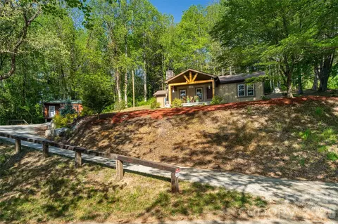 328 Old Greenville Rd, Zirconia, NC 28790