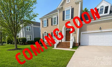 2806 Saintfield Pl, Charlotte, NC 28270