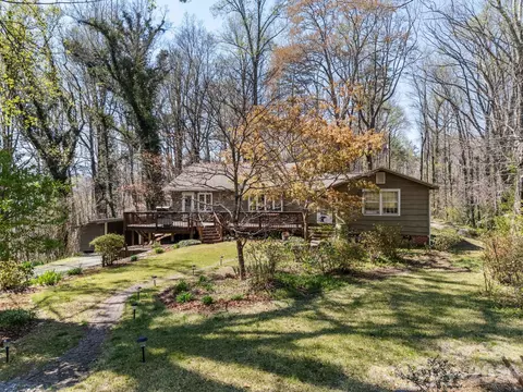 7 Rippy Hill Ln, Tryon, NC 28782