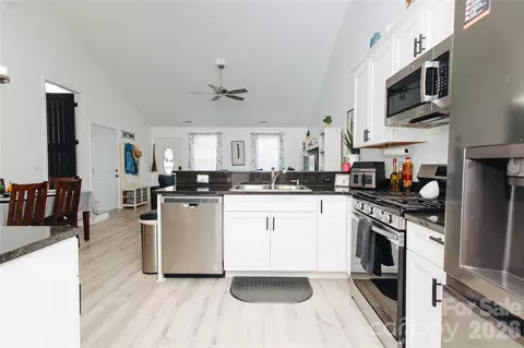 Kitchen - 62 E Glenview St, Marion, NC 28752 photo 2 of 2