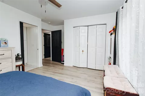 Bedroom - 62 E Glenview St, Marion, NC 28752 photo 5 of 7