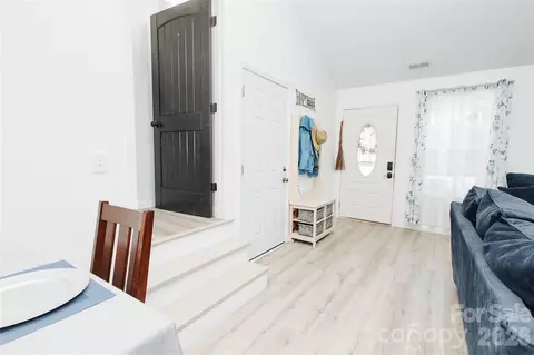 Entry Way - 62 E Glenview St, Marion, NC 28752 photo 1 of 2