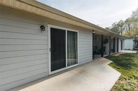 Exterior - 62 E Glenview St, Marion, NC 28752 photo 1 of 5