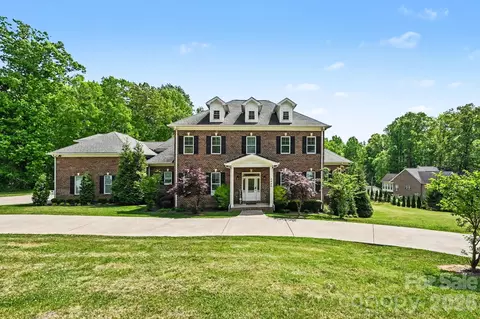 2449 Kendrick Ave, Charlotte, NC 28269