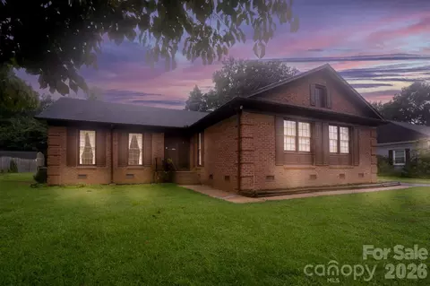 5742 Faulconbridge Rd, Charlotte, NC 28227