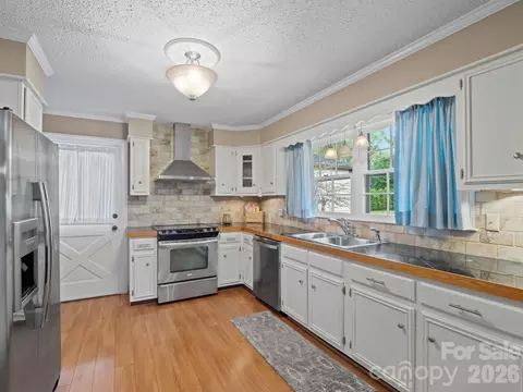 Kitchen - 2526 Goldmine Rd, Monroe, NC 28110 photo 2 of 3