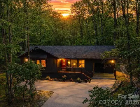 417 Soquili Dr, Brevard, NC 28712