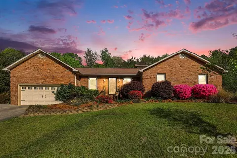 496 Majestic Se Ct SE, Concord, NC 28025