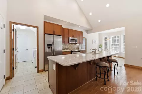 Kitchen - 516 Flying Eagle Dr, Clover, SC 29710 photo 4 of 4