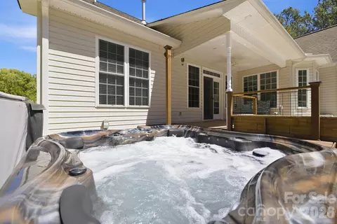 Exterior - 516 Flying Eagle Dr, Clover, SC 29710 photo 6 of 13