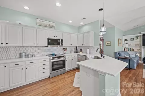 Kitchen - 16515 Amberside E Rd E, Cornelius, NC 28031 photo 1 of 4