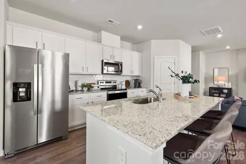 Kitchen - 331 Ladue Ln, Salisbury, NC 28147 photo 3 of 3