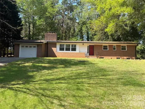 302 Suburban Ave, Kannapolis, NC 28083