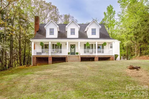 158 Wood Acre Dr, Mooresville, NC 28115