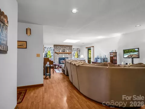 80 Fox Briar Dr, Columbus, NC 28722 photo 8