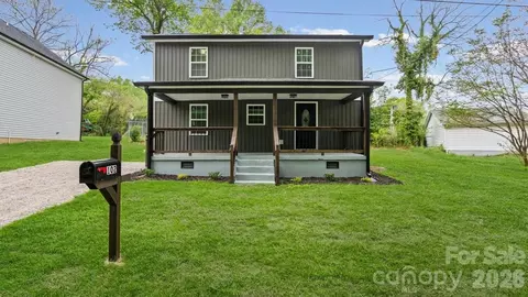 102 W Carolina Ave, Bessemer City, NC 28016