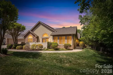 4328 Grassy Dr, Greensboro, NC 27409