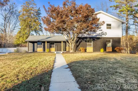 335 Eastcliff Se Dr SE, Concord, NC 28025