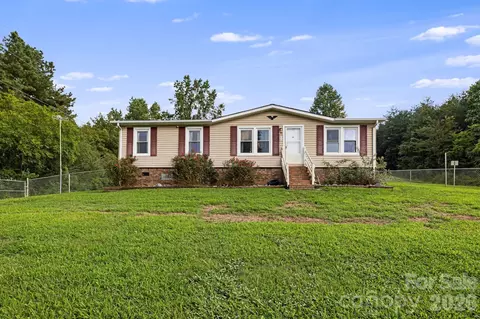 2490 Painters Gap Rd, Union Mills, NC 28167