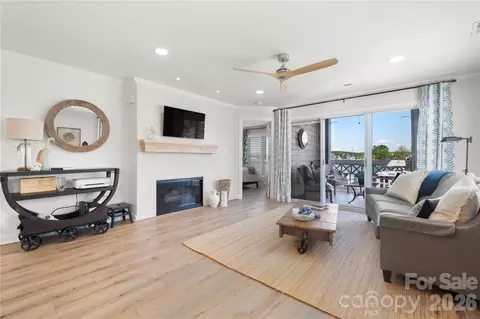 18679 Vineyard Point Ln, Cornelius, NC 28031 photo 20
