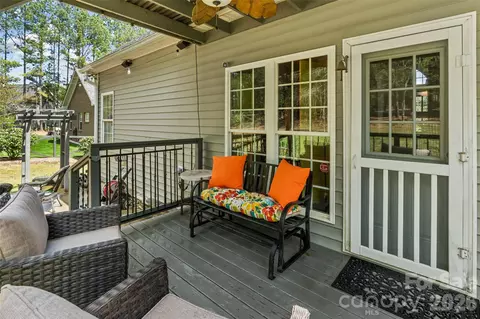 Exterior - 1925 Charles Ave, Lancaster, SC 29720 photo 4 of 9
