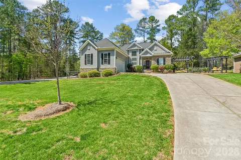 1925 Charles Ave, Lancaster, SC 29720