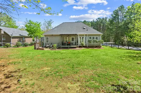 Exterior - 1925 Charles Ave, Lancaster, SC 29720 photo 9 of 9