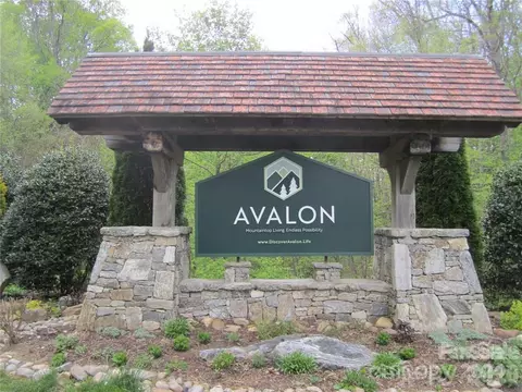 000 Signature Row Lot 17 Blvd #LOT 17, Waynesville, NC 28785