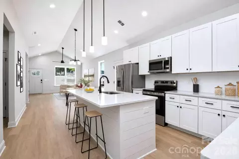 214 Arizona Nw Pl NW, Concord, NC 28027