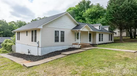 1604 4th Ne St NE, Hickory, NC 28601