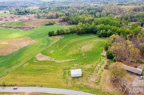 7396 Rhodhiss Rd, Connelly Springs, NC 28612