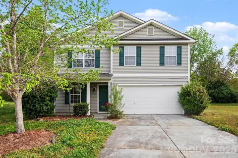 2100 Cranberry Woods Ct, Charlotte, NC 28208